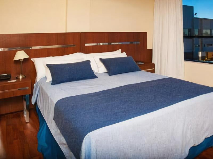 Bedroom 2, Puerto Amarras Hotel & Suites, La Capital