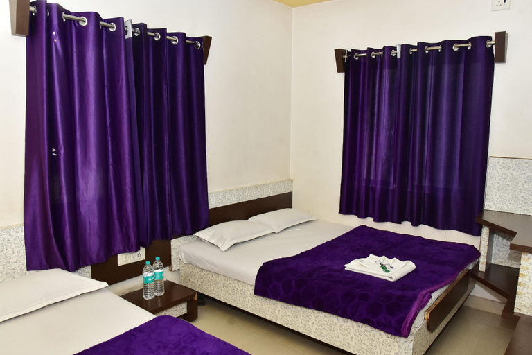 Bedroom 2, Hotel Temple Sai, Ahmadnagar