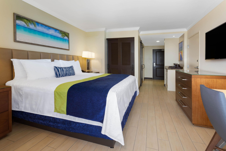 Bedroom 3, Wyndham Deerfield Beach Resort, Broward