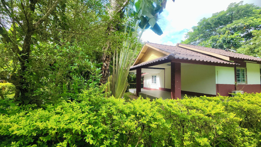 Exterior & Views 1, Natura Ravee Greenstay เนเชอร่า ระวี กรีนสเตย์, Mae Taeng