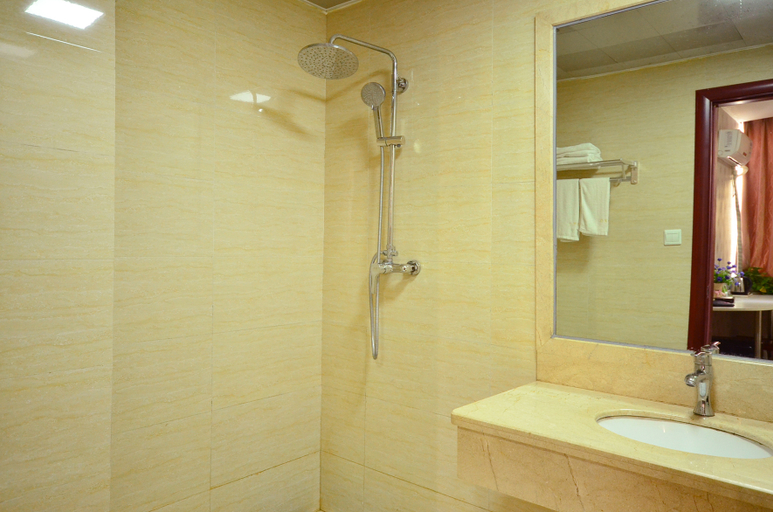Bathroom 2, Renmeng Hostel, Wuhan