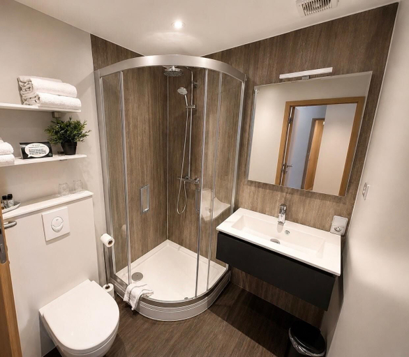 Bathroom 4, Axis Hotel, Vlaams Brabant