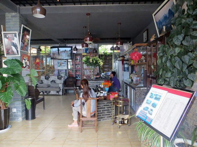 Food & Drinks 4, Gold Coast · Sunset Zero · Sunset Zero Seaview Inn (Shuanglang Ancient Town Branch), Dali Bai