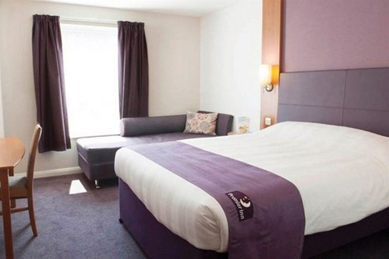 Bedroom 4, Dunstable South A5, Central Bedfordshire