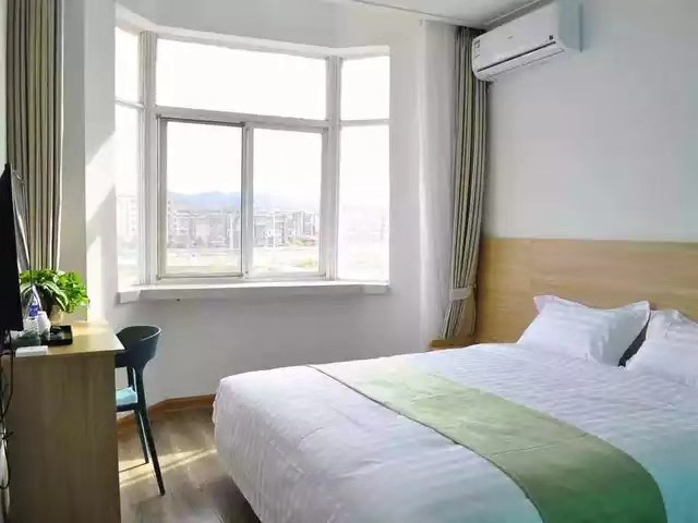 Bedroom 4, Jianping Baotong Business Hotel, Chaoyang