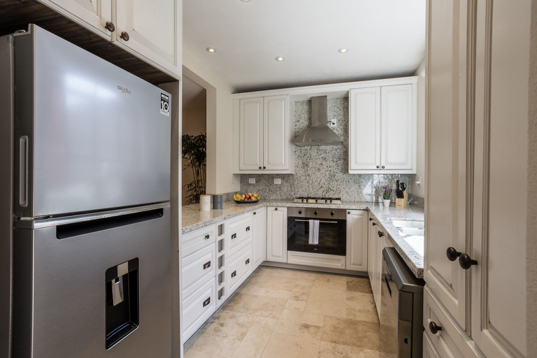 Others 4, Luxury Apartments with Rooftop & Jacuzzi, Allende