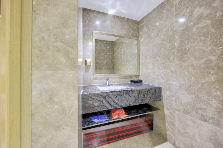 Bathroom 3, Yitong No. 9 Business Hotel, Siping