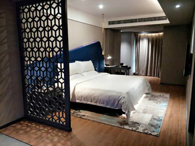 Bedroom 2, Xingji International Hotel, Zhumadian