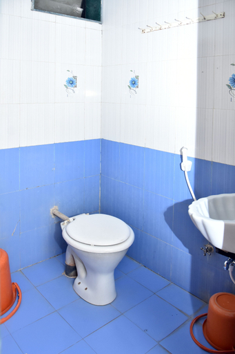Bathroom 3, Hotel Temple Sai, Ahmadnagar