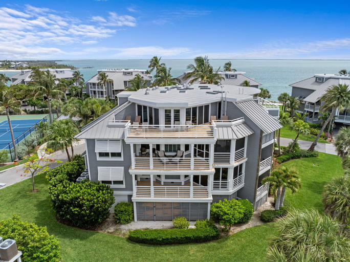 Room 3, 1666 Lands End Captiva, Lee
