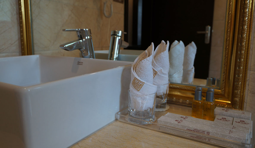 Bathroom 3, Fuli Hotel, Zunyi