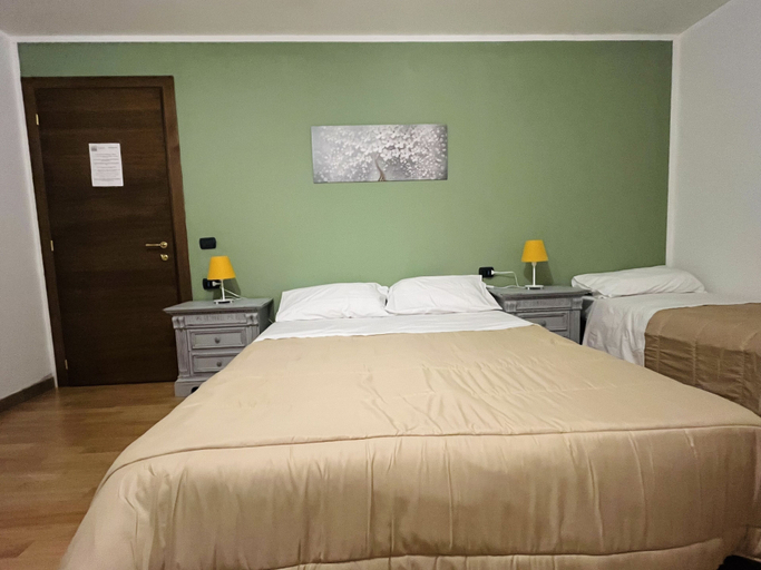 Bedroom 4, B&B VIALE MANZONI, Modena