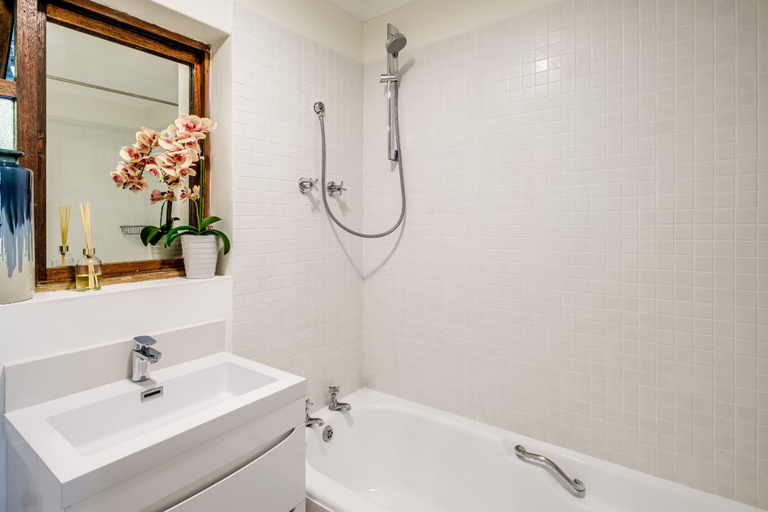 Room 5, Camps Bay 4 Bed Sea Views Rock Views, City of Cape Town