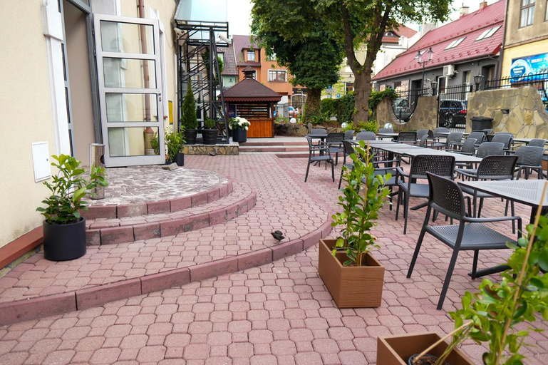 Food & Drinks 5, Hotel Sutoris, Bochnia