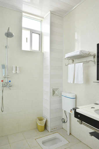 Bathroom 3, Shuoqing Hotel, Dali Bai
