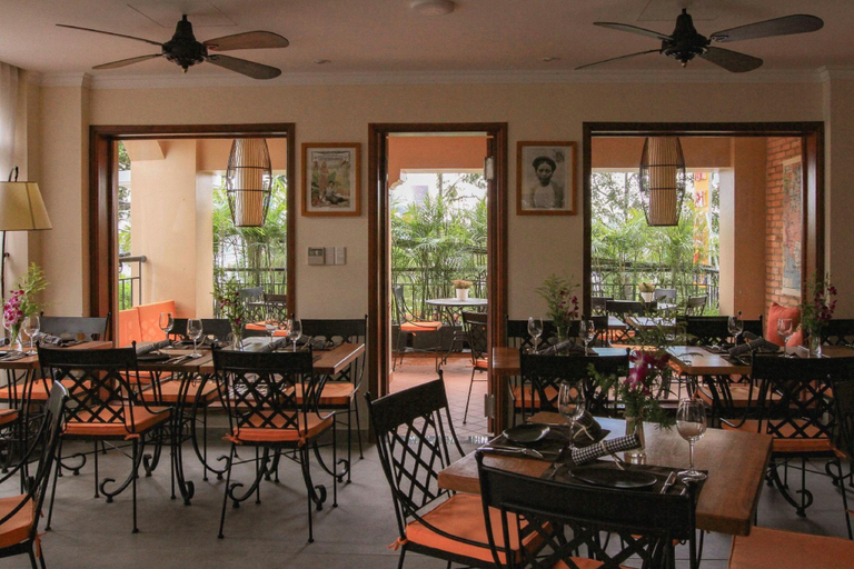 Food & Drinks 4, The Lighthouse, Ninh Kiều