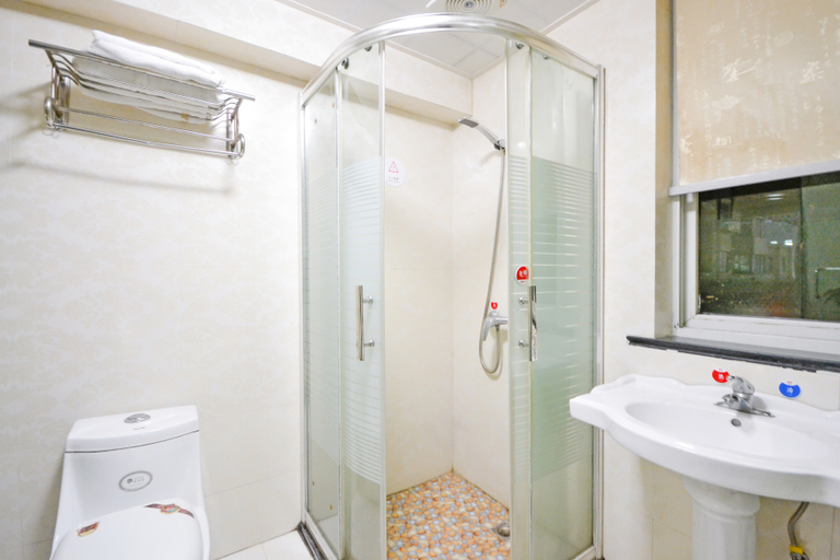 Bathroom 3, Golden Phoenix Business Hotel (Linhai Branch), Taizhou
