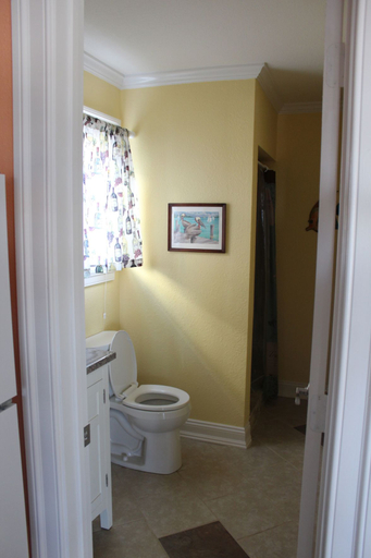 Bathroom, Beach Road Bed and Breakfast, Dare