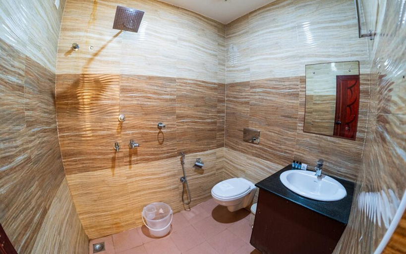 Bathroom 4, S 'cliff Black Beach Resort , Thiruvananthapuram