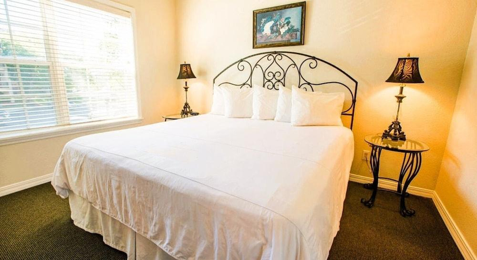 Bedroom 2, French Quarter Resort, Taney