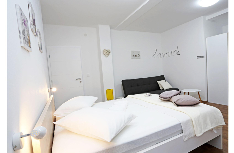 Bedroom 2, Guesthouse Villa DomeNico, Šibenik