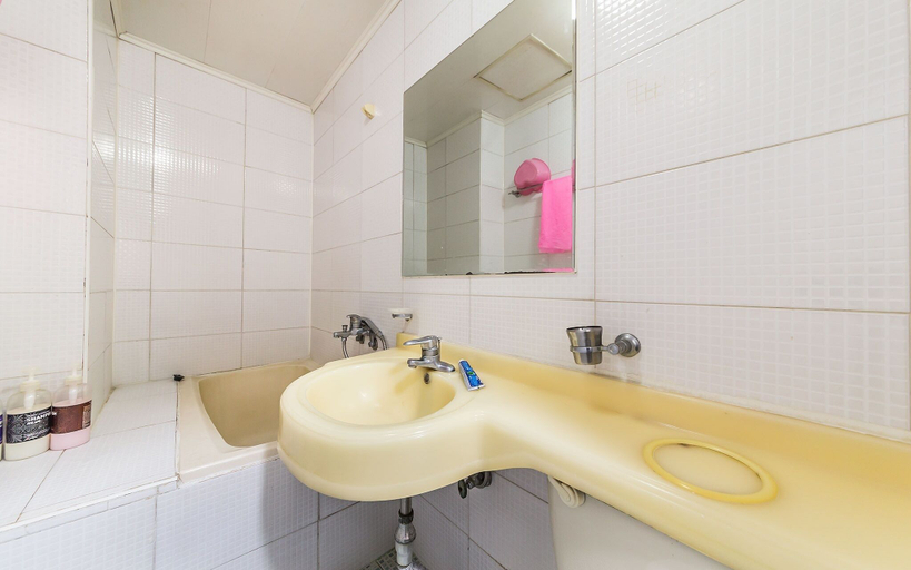 Bathroom 5, Sinseoldong Mong, Dong-daemun