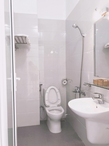 Bathroom 4, Anh Phat Hotel, Buon Ma Thuot