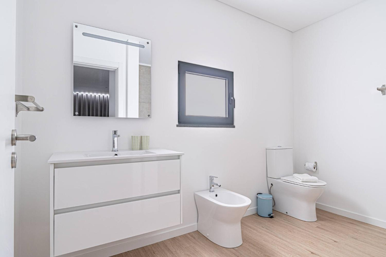 Bathroom 4, Villa Bali, Calheta