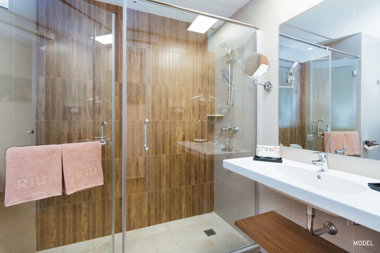 Bathroom 5, Hotel Riu Arecas - Adults Only, Santa Cruz de Tenerife