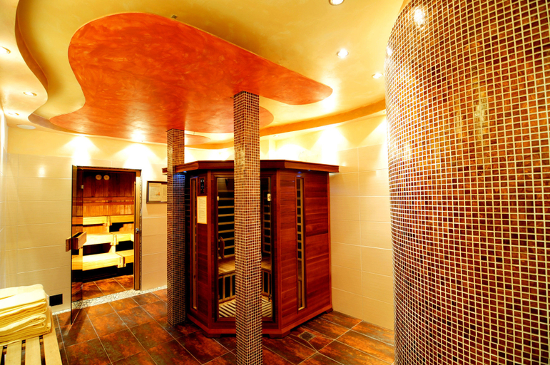 Others 4, Seehotel Schlierseer Hof, Miesbach