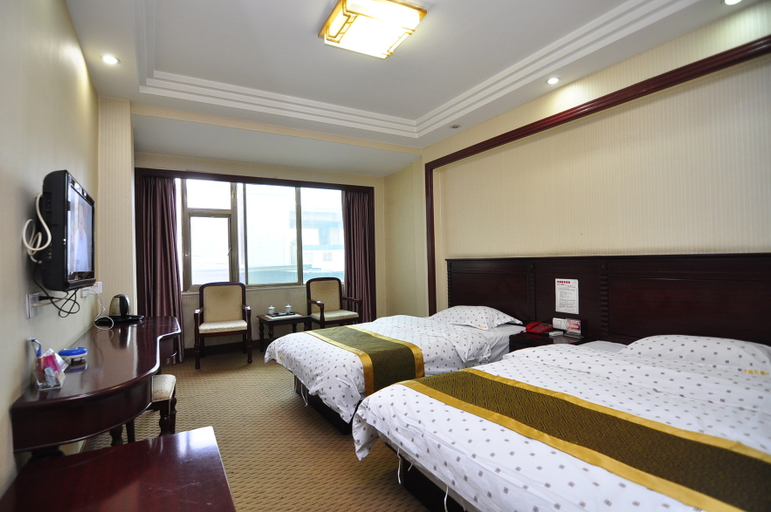 Bedroom 2, Huapeng Hotel, Kunming