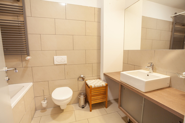 Bathroom 5, Luxury Suites Castel, Antwerpen