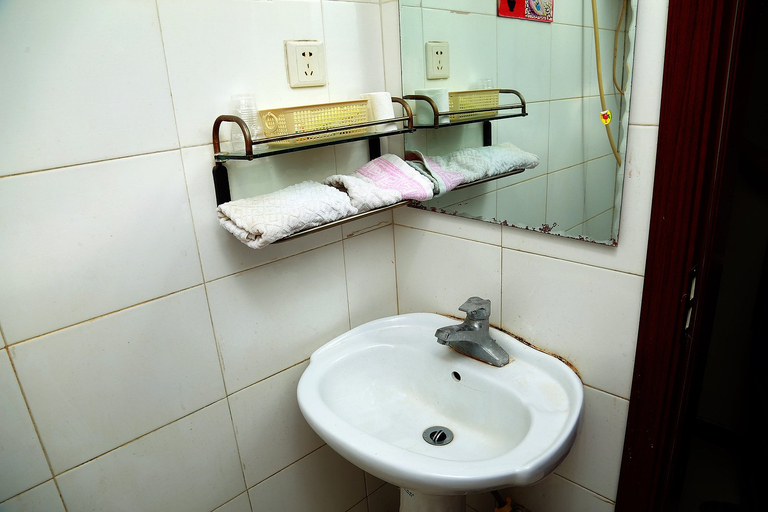 Bathroom 3, Tianjin Guoxian Tavern, Tianjin