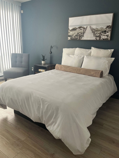 Bedroom 3, Hôtel Normandie, Rimouski-Neigette