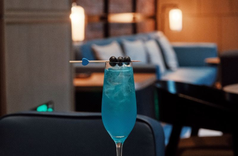 Food & Drinks