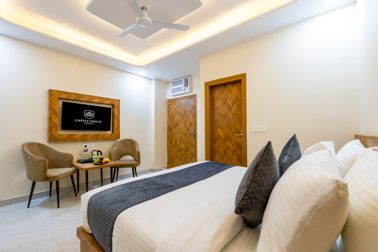 Room 2, Castle Prime, Delhi
