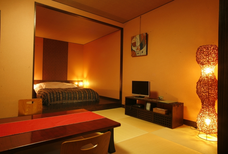 Bedroom 2, Kinosaki Onsen Sensui, Toyooka