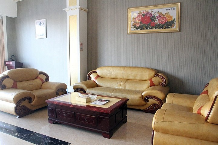 Others 5, Jiangmen Lemi Hotel (Shuanglong Square Jianshe Road), Jiangmen