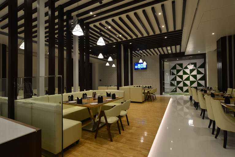 Food & Drinks 3, Hotel Jhankar Palace, Dhule