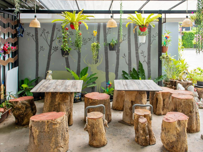 Food & Drinks 5, Baan Sabai Rama IV, Yannawa