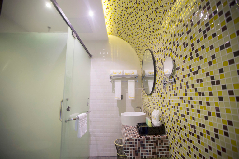 Bathroom, Cixi Wanting Theme Hotel (Intime City), Ningbo