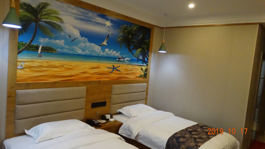 Bedroom 2, TongXiang Hotel, Pingliang