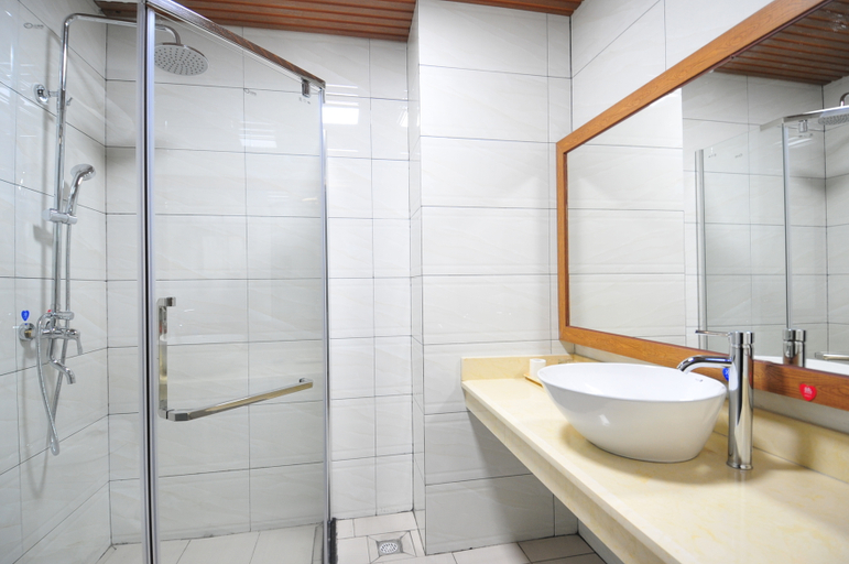 Bathroom 3, Emerging Seaview Hotel (Sanya First Market), Sanya