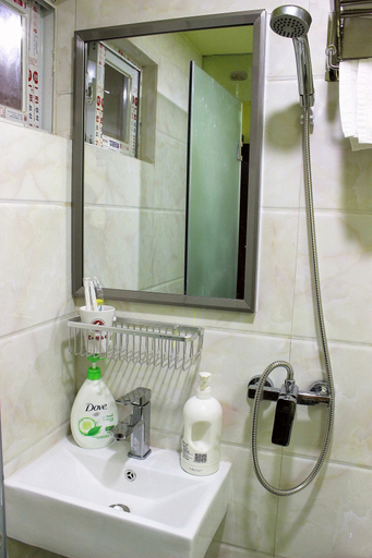 Bathroom 2, Jufu Hotel (Shenzhen Luohu), Shenzhen