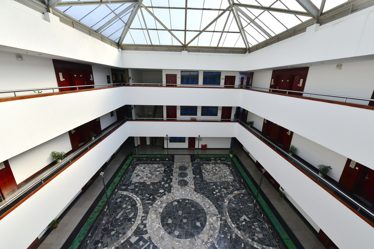 Others 3, Longshan Hotel, Shiyan