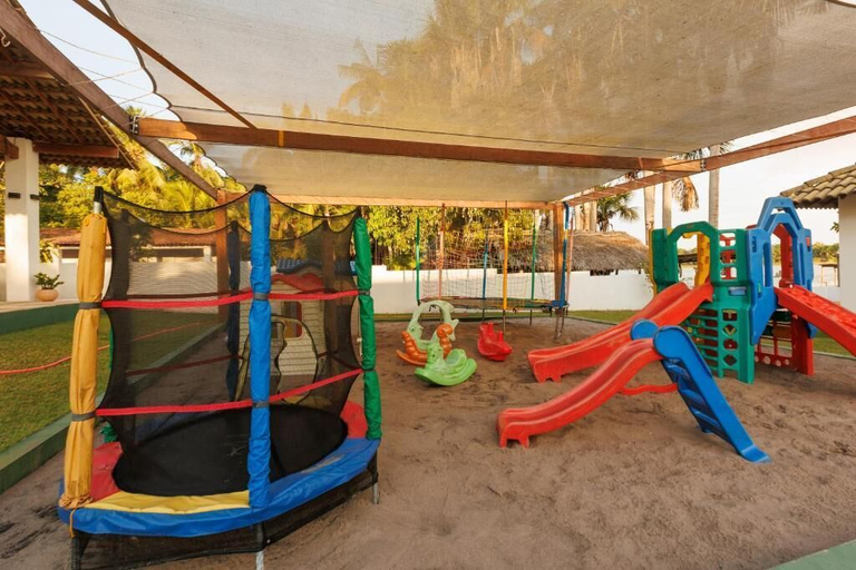 Children's play area - outdoor, Pousada Porto do Cajú, Primeira Cruz