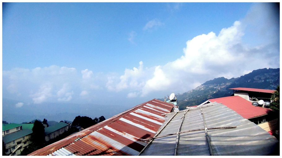 Mountain view, Hotel Pit-Stop Darjeeling, Darjiling