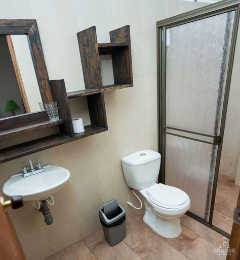 Bathroom 3, Hotel Madre Laura, Jericó