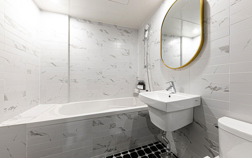 Bathroom, Andong No.25 Andong Station Branch, Andong