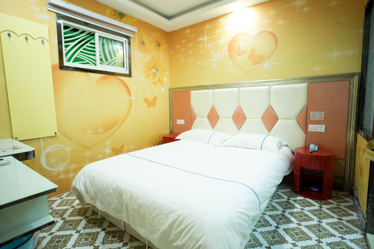 Bedroom 2, Yixin Hotel (Shanghai Guilin Road Subway Station), Shanghai